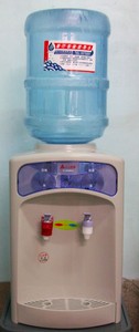 元山蒸餾水式飲水機
